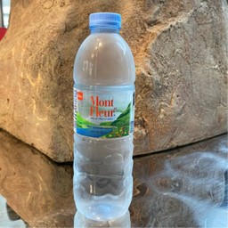 Water - Mont Fleur
