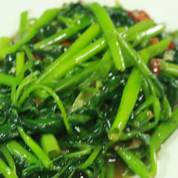 ผัดผักบุ้งปลาเค็ม