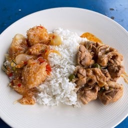 ข้าวราดแกง Curry Over Rice