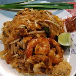 ผัดไทยกุ้งสด