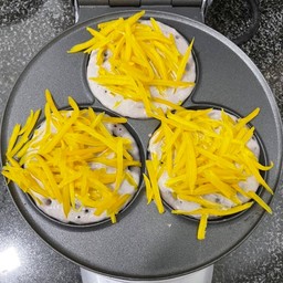 บ้าบิ่นมะพร้าวอ่อน ไส้ฟักทอง