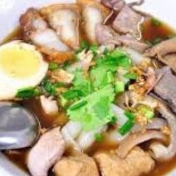 ป้าปุ๊-ก๋วยจั๊บน้ำข้น อาหารตามสั่ง ถ งามวงศ์วาน แยกพงเพชร (73)