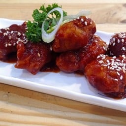 อร่อยทอดทอด by Kayomi koji (คาโยมิ โคจิ) หอแปดหลัง