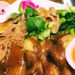 บ้านเฮีย By ขาหมูบ้านเฮีย