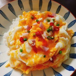 ข้าวไข่ขยี้+พริกน้ำปลา(ไข่3ใบ)