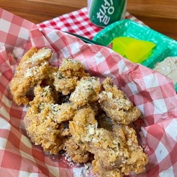 ไก่ทอดพาเมซ่านชีสสส