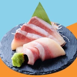 KAMPACHI SASHIMI