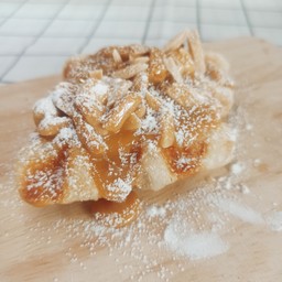 ครอฟเฟิล คาราเมล อัลมอนด์