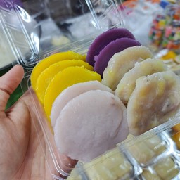 ขนมกล้วย+เผือก+ฟักทอง+มันม่วง