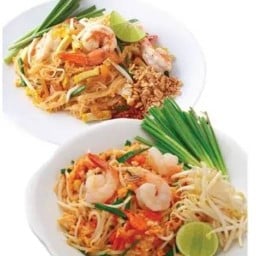 ผัดไทย @รันเวย์สตีทฟู้ด