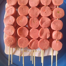 ลูกชิ้น แฮมพริกไม้ละ