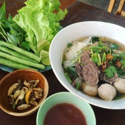 ร้านตำนัวร์ ครัวบุญปาก อาหารอีสาน