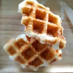 ครอฟเฟิล (เคลือบน้ำตาล) 2ชิ้น ขนาด 30g