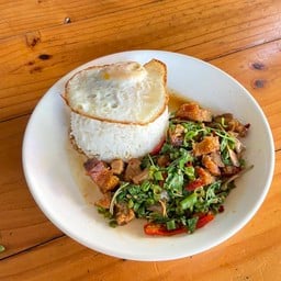 ครัว แม่อุบล (อาหารตามสั่ง)