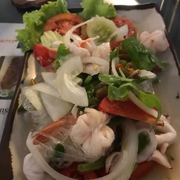 ยำวุ้นเส้นทะเล