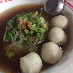 ก๋วยเตียวลูกชิ้นเนื้อน้ำใสพิเศษ