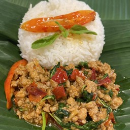 โปร กะเพราหมูราดข้าว