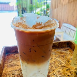 ชาไทย มะพร้าวนมสด