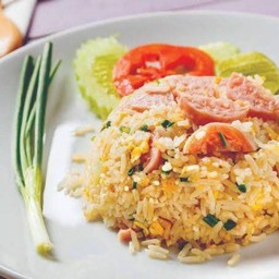 ข้าวผัดแหนม