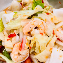ยำทะเล กุ้ง-หมึก