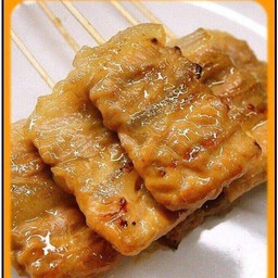 หมูปิ้งนมสด 10 ไม้ ฟรี1ไม้