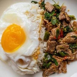 กะเพราเนื้อโคตรเด็ด