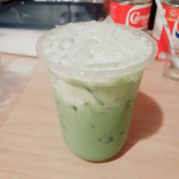 ชาเขียวนมเย็นๆ
