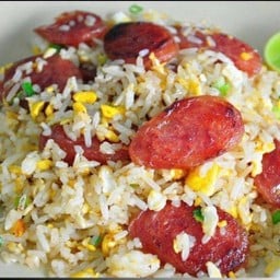 ข้าวผัดกุนเชียง