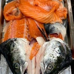 หัวปลาแซลมอน+อะไหล่  (แช่แข็ง) วันนี้มึ  2ชุดค่ะ