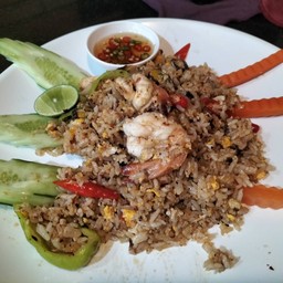 ข้าวผัดพริกเผาทะเล