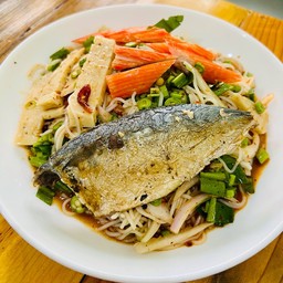 SET2 ยำขนมจีนไก่ยอ-ปลาทู-ปูอัด + น้ำลำไย