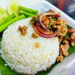 อาหารตามสั่ง ลาบ น้ำตก กิ่งแก้ว