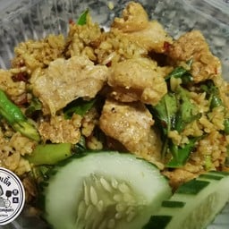 ข้าวคลุกพริกแกงใต้