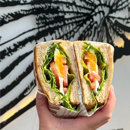 แซนวิชไข่สลัด