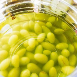 องุ่นดอง