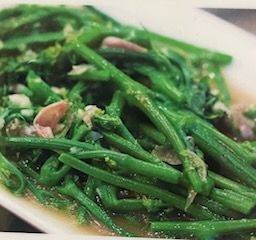 ผัดยอดมะระไฟแดง