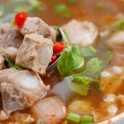 ต้มแซ่บกระดูกหมู