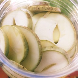 มะม่วงกะตอยดองหั่นแว่น