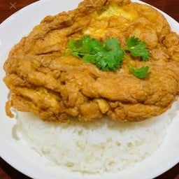 ข้าวไข่เจียวทรงเครื่อง