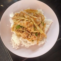 แกงหน่อไม้ดองราดข้าว