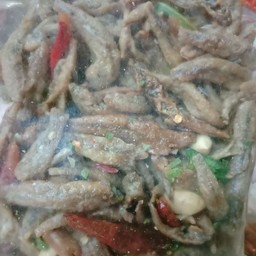 ยำปลางาทอดกรอบ