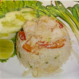 ข้าวผัดกุ้ง-ปลาหมึก