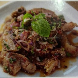 น้ำตกหมู