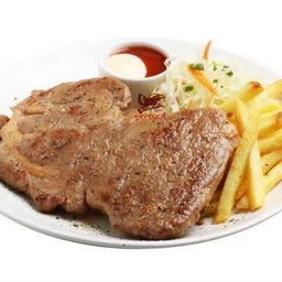 สเต็กหมูพริกไทดำ  (ร้านสกายลักค์)