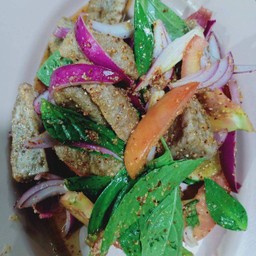 ยำหัวข้าวเกรียบ