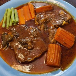 สตูลิ้นวัว