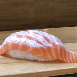 SALMON TORO SUSHI