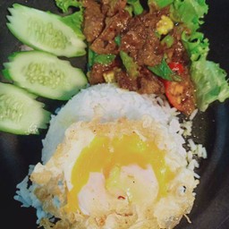 ข้าวเครืองแกงเนื้อ