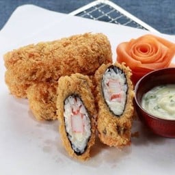 ข้าวปั้นใส้ปูอัด