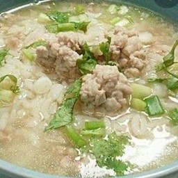 ข้าวต้มหมูสับ